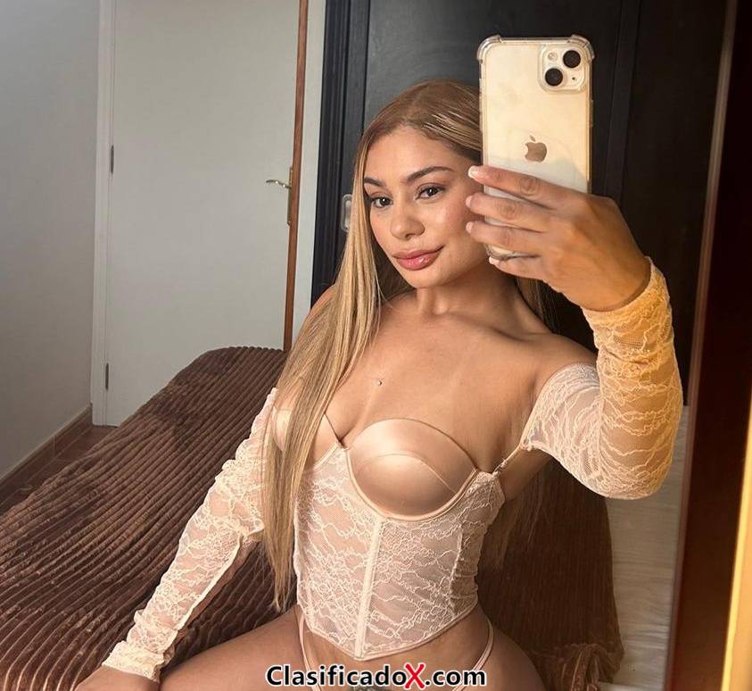 ISABELLA GUAPISIMA RUBIA UNA DIOSA - ARRECIFE LANZROTE - POCOS DIAS