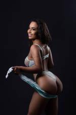 UNA MUJER LATINA CON EXPERIENCIA