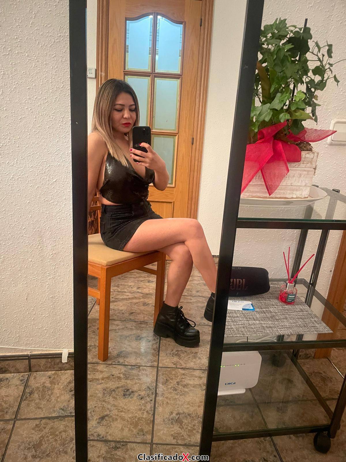 JESSICA JUGUETONA SEXI Y CALIENTE MASAJISTA