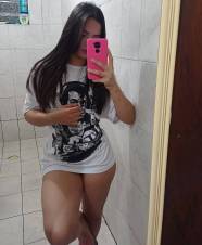 Estoy mojadita ven a disfrutar de mi rica vagina