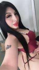 CATALINA UNA HERMOSA JOVENCITA, ACOMPAÑANTE DE LUJO