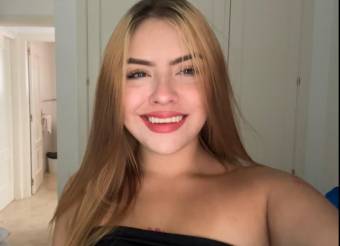 DULCE ENANTADORA Y SENSUAL