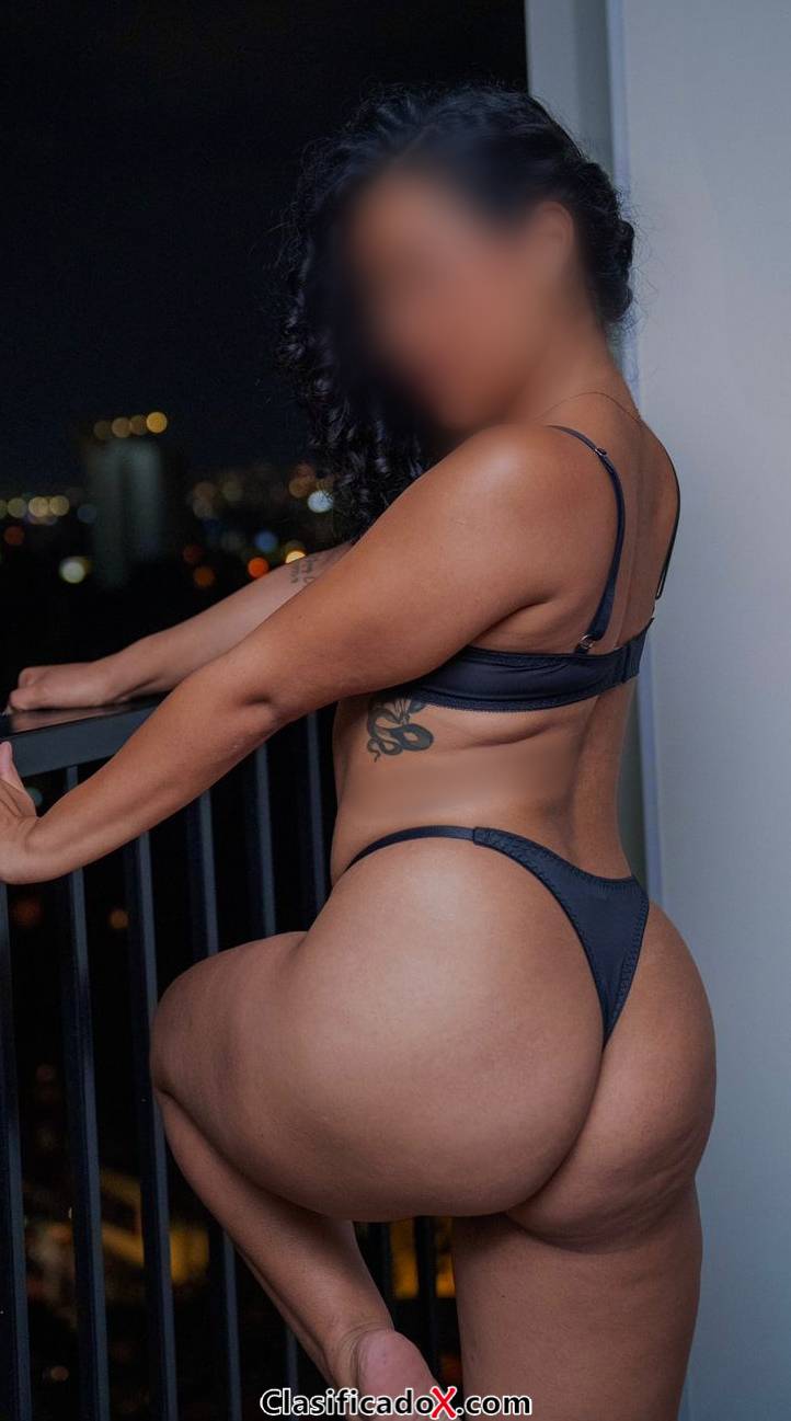 SOY UNA JOVEN EXÓTICA DE PIES A CABEZA