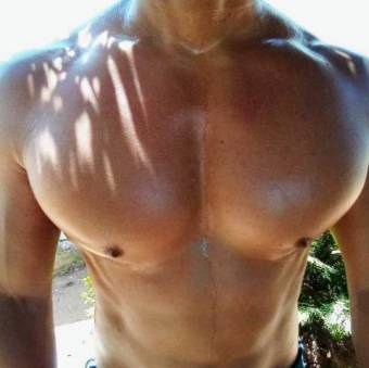 MACHO MUSCULOSO, ROMPE CULO.