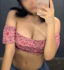 Si te gusta sentirte deseado y disfrutar sin prisas, conmigo lo vas a vivir.
