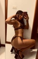 DULCE, SIMPÁTICA, LA COMPAÑERA IDEAL