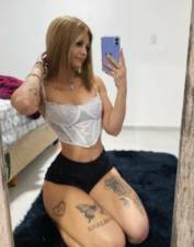 soy tu niñata sumisa muy obediente / / / /