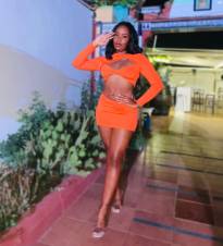 Quiero toda tu lechita en mis tetitas