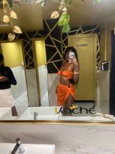 NAHOMY DEPORTISTA CALIENTE Y MULTIORGASMICA