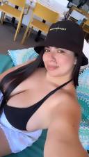 Soy Rebeca una chica cariñosa y complaciente
