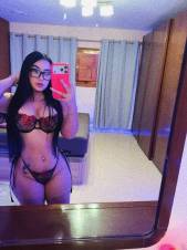 ALEXANDRA SEXY LATINA MUY ARDIENTE