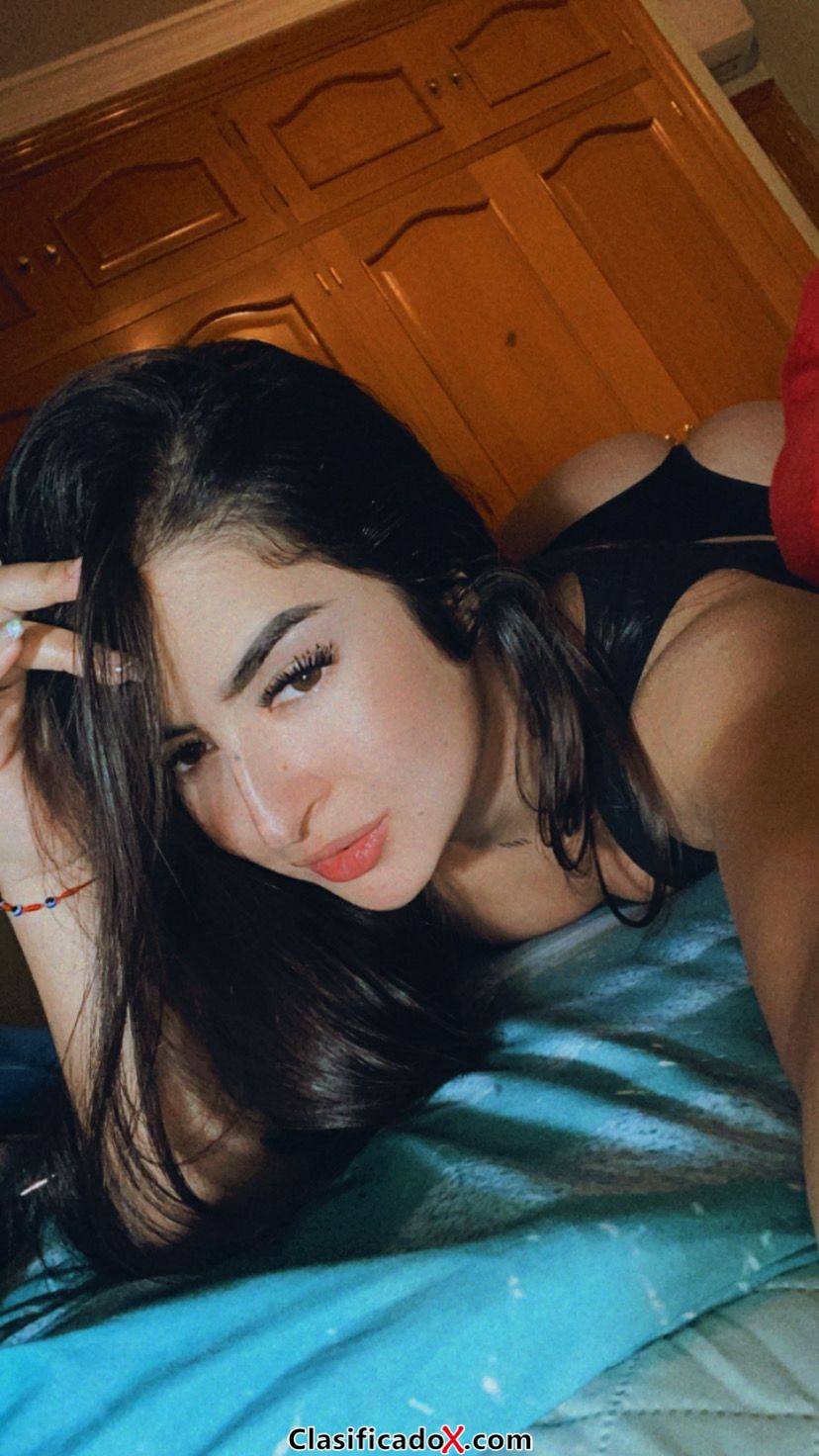 EMILI: sensual, apasionada y con un encanto natural que ....