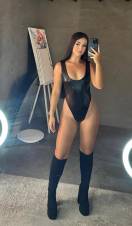 EMILY UNA CONEXION QUE ENCIENDE