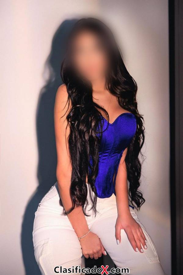 Cintura admirable con un trato sabroso e inevitable