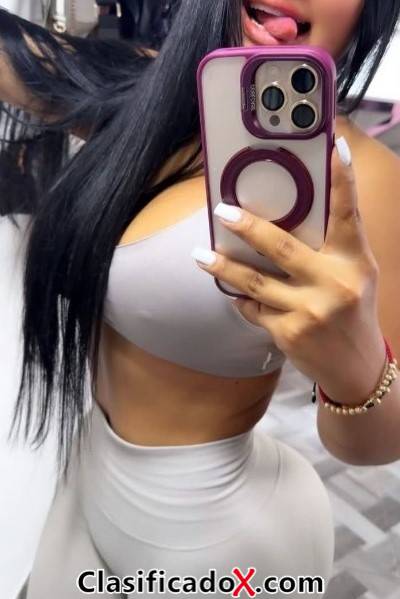 Latina caliente con unas bellas curvas // en  Almeria