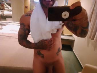 Varón disponible para PAREJAS, TRIOS Y MAS! Activo full morboso