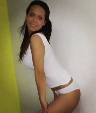 Erika masajes holísticos con francés