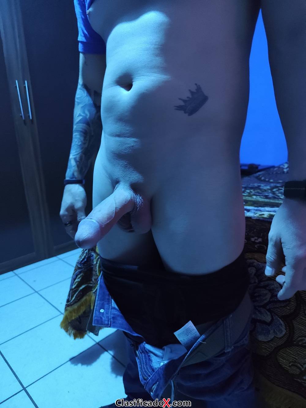 POLO joven guapo y vergudo para toda mujer sola y con pareja