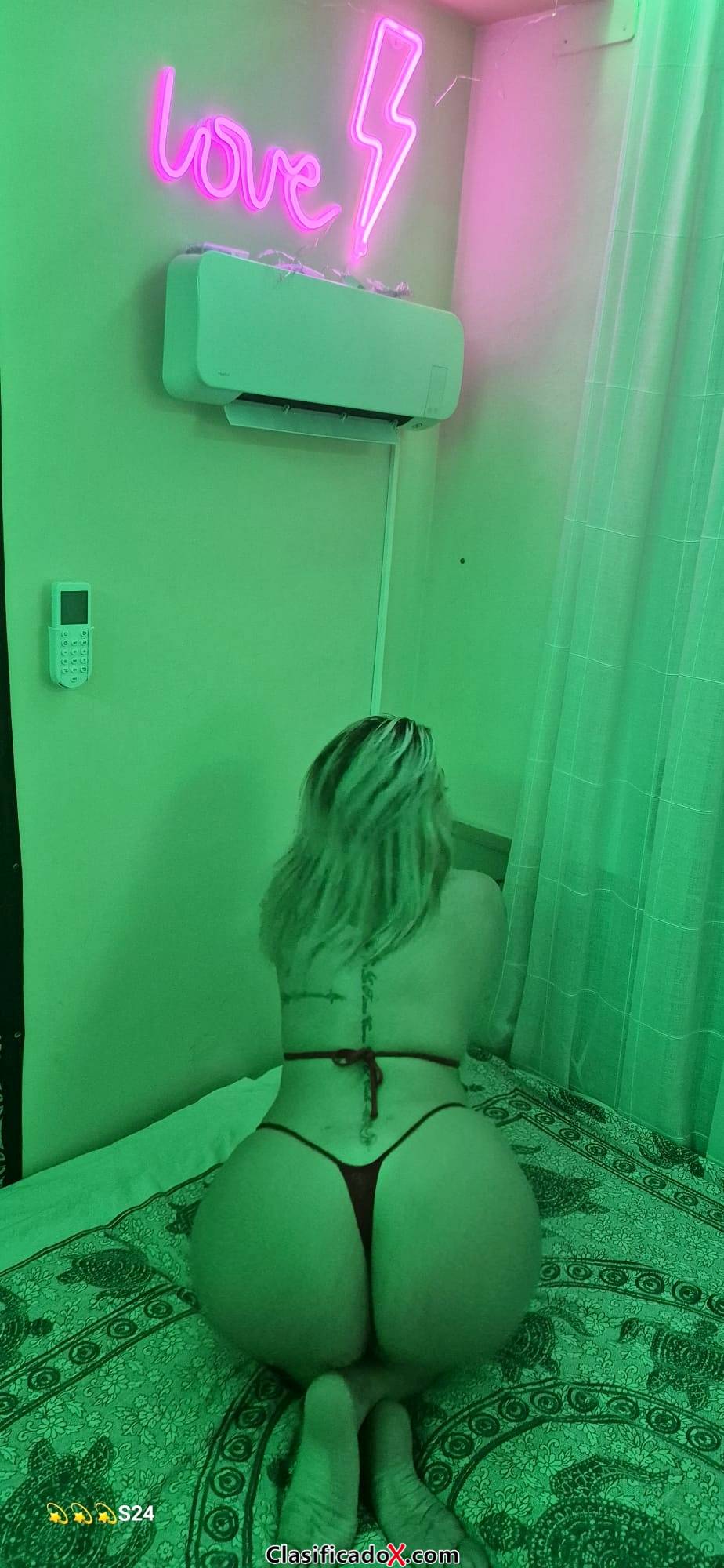 Ven y lame mis tetxs enormes