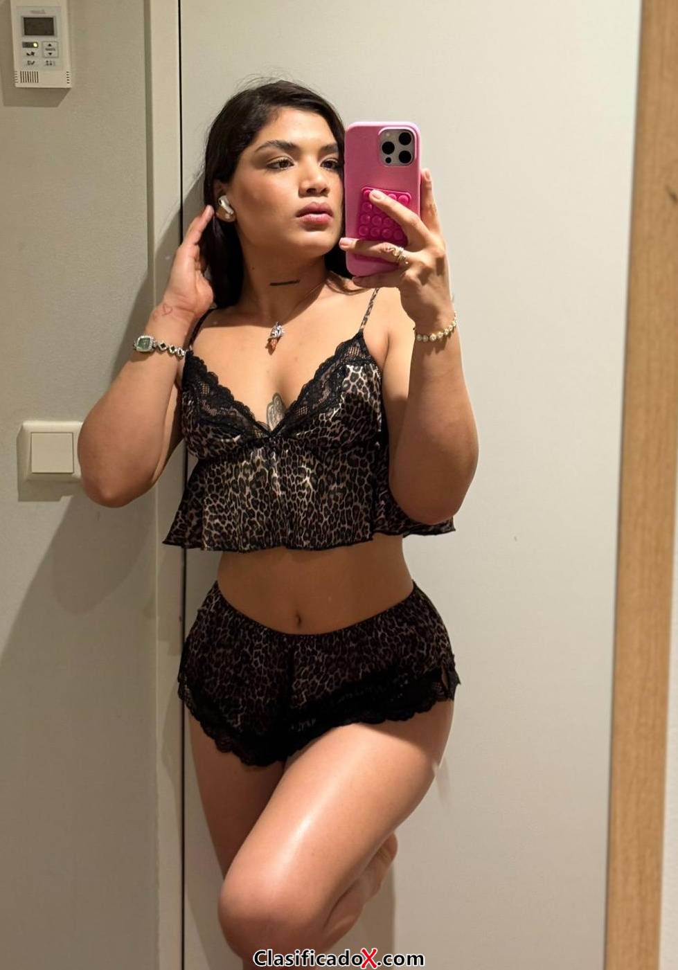 DINA 21AÑOS VENEZOLANA  PERFECTA PARA PASAR UN EXCELENTE RATO JUNTOS!! UN LUJO A TU ALCANCE