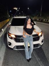 KARINA: una colombiana recién llegada   con ganas de pasar un buen rato