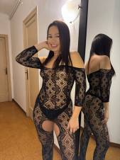 Presencia sofisticada y excelente conversación