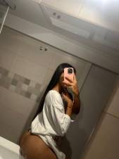 Samanta, Latina juguetona e insaciable experta con las manos
