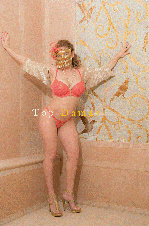 EMMA, extrovertida, abierta y sexy