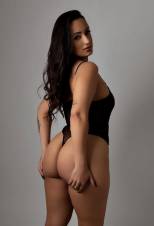 ANITA  TRATO DE NOVIA Y CARIÑOSA