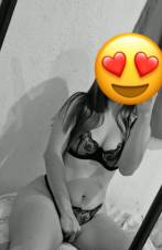 Soy liney estoy muy mojadita follame Muñequitas