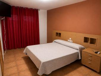 EXCLUSIVO CHALET CAMILA VENUS PARA MEJORES MOMENTOS INOLVIDABLES EN TARREGA