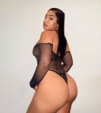 Traviesa, golosa y adicta a la leche