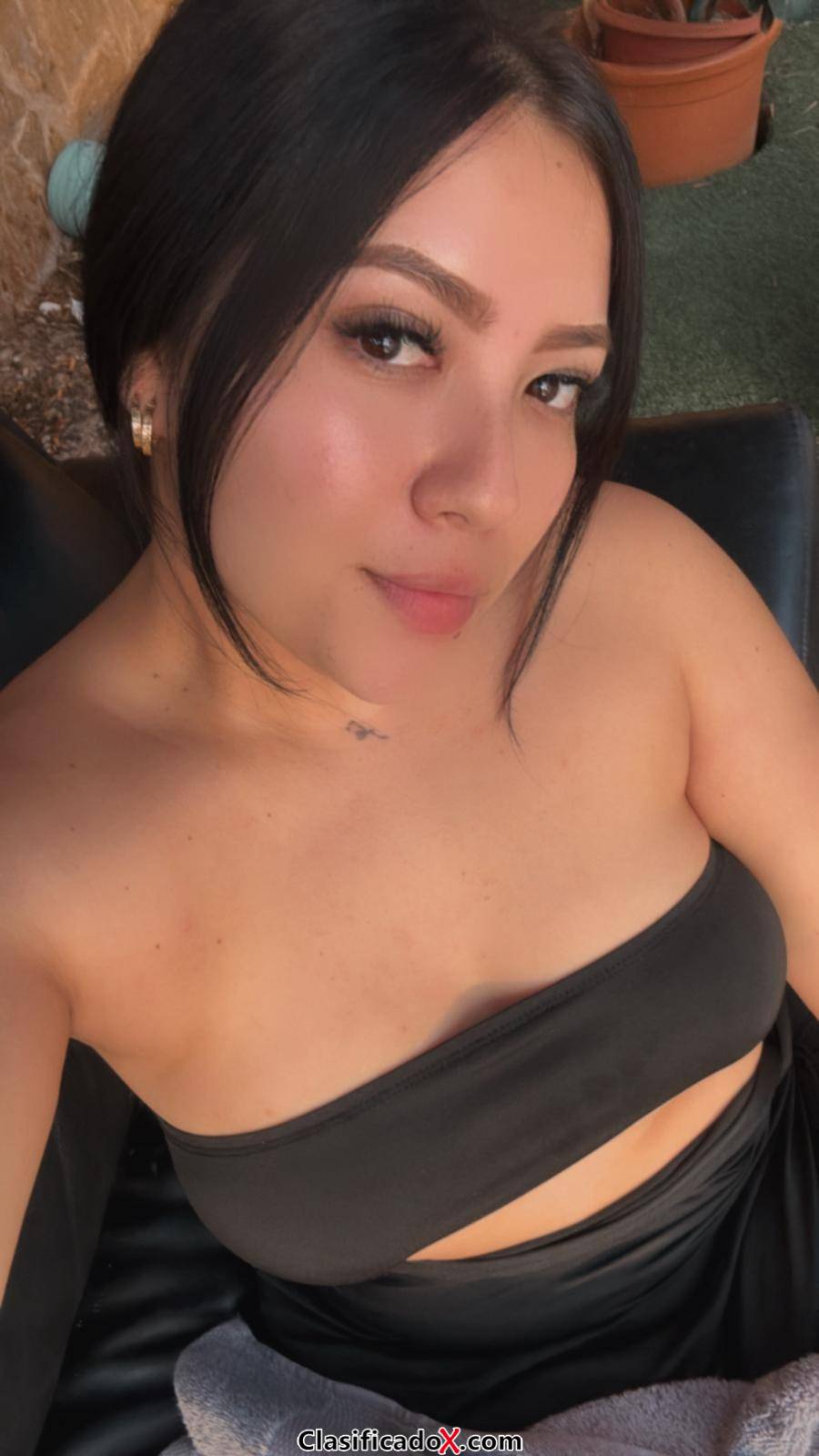 LATINA SABROSA JUGUETONA