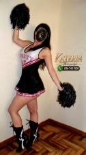 KATERIN: FEMINIDAD, ELEGANCIA Y UNA FIGURA QUE DESTACA