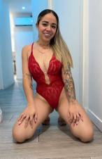 RUBIA ARDIENTE CON GANAS DE SEXO