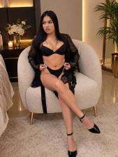 VEN A DISFRUTAR CONMIGO PAPI Y APAGARME EL FUEGO