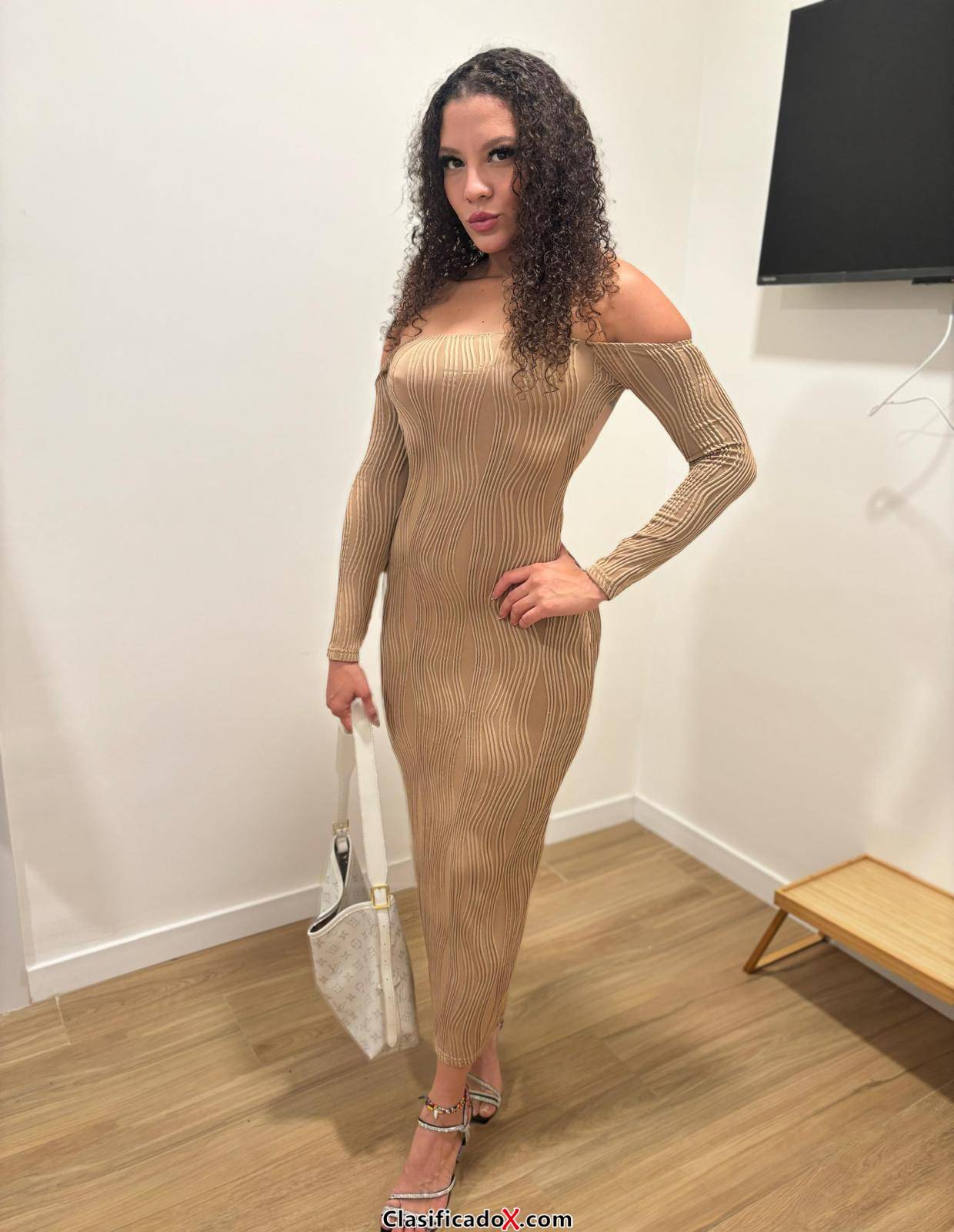 ANTONELLA LA NEGRITA MAS ARDIENTE DE VALENCIA